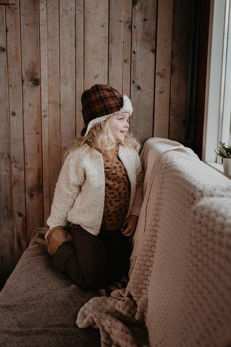 Baggy Pants knitted caramel Riffle Amsterdam